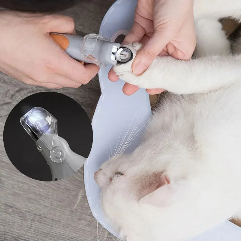 1pc LED Pet Nail Clipper For Easy And Safe Dog And Cat Paw Grooming，Nail clippers with lights, cats, dogs, paws, nail clippers